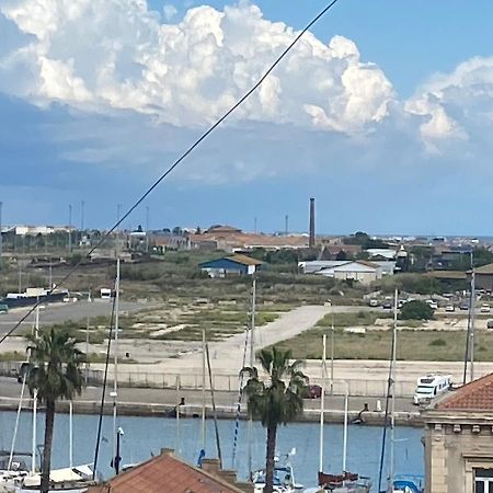 Studio Cosy 5 Mn De La Gare 10 Mn Des Plages Сет Екстериор снимка