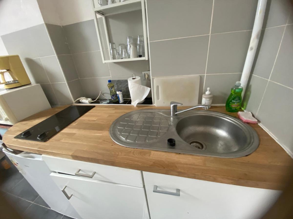 Studio Cosy 5 Mn De La Gare 10 Mn Des Plages Сет Екстериор снимка