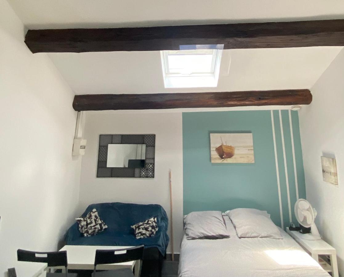Studio Cosy 5 Mn De La Gare 10 Mn Des Plages Сет Екстериор снимка