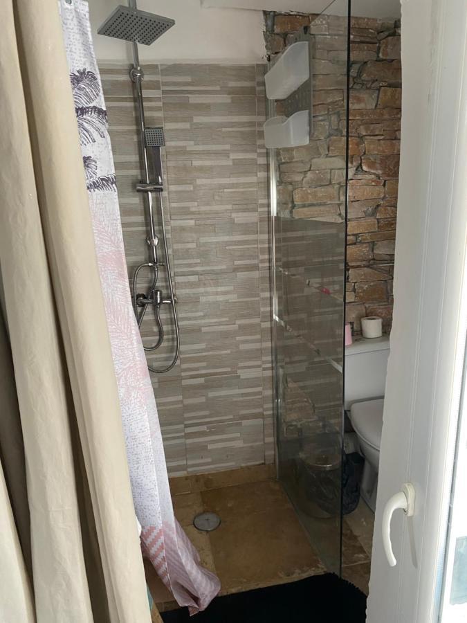 Studio Cosy 5 Mn De La Gare 10 Mn Des Plages Сет Екстериор снимка