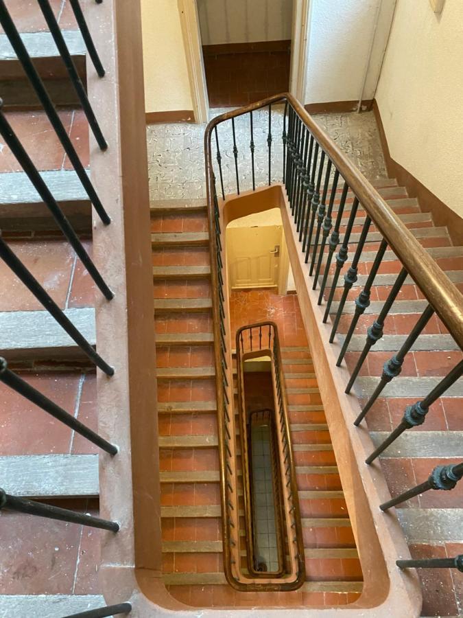 Studio Cosy 5 Mn De La Gare 10 Mn Des Plages Сет Екстериор снимка